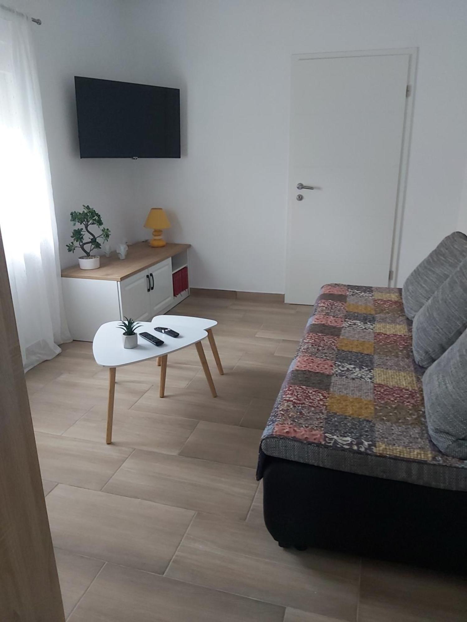 Apartment Lara Медулин Екстер'єр фото